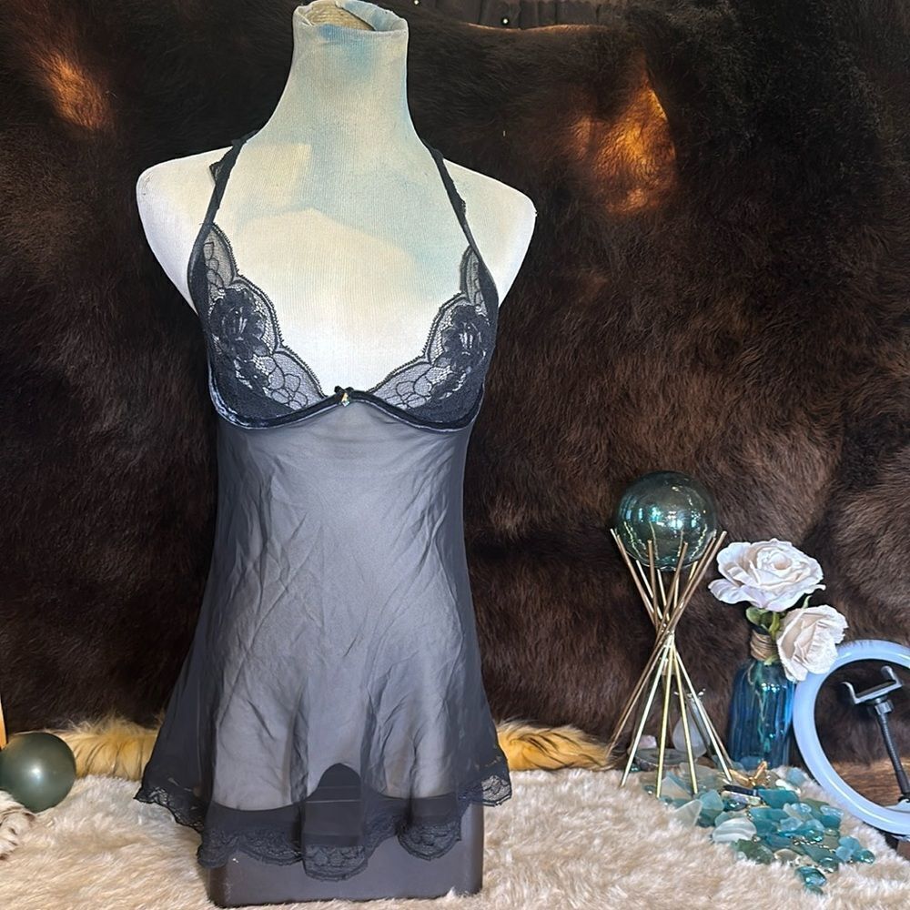 Victoria’s Secret chemise 34C (700)